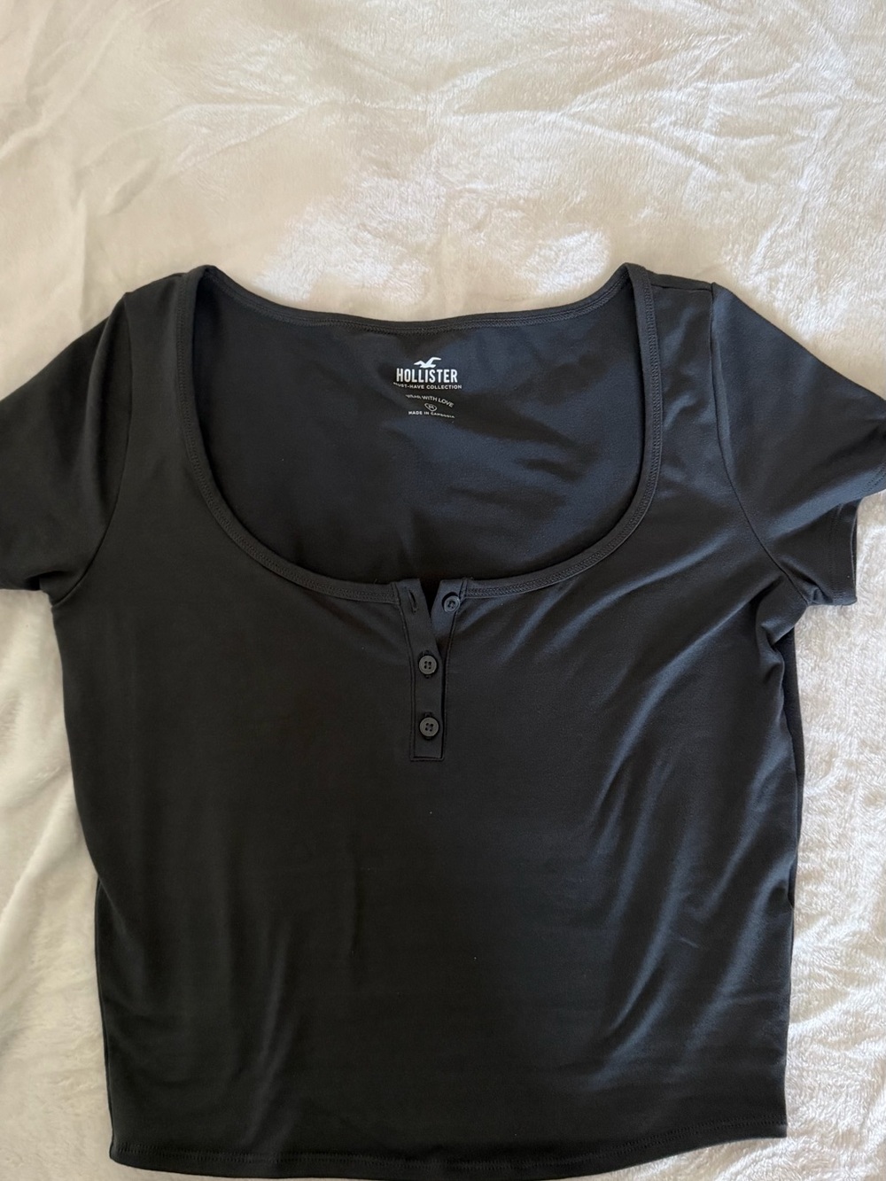 Hollister Dark Gray Scoop-Neck Short Sleeve Top with Button Placket